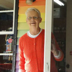 Picture of artist Ann Brownlee Hobgood