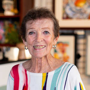 Picture of artist Mollie Jones