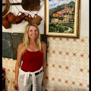 Picture of artist Katie Karosich