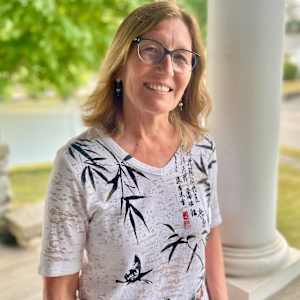 Picture of artist Karen Abel