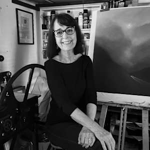 Picture of artist Helen Brancatisano