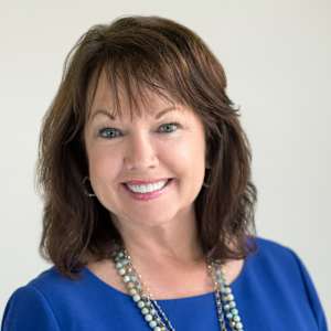 Picture of artist Debi Carter