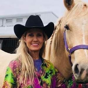 Picture of artist Heather Burris