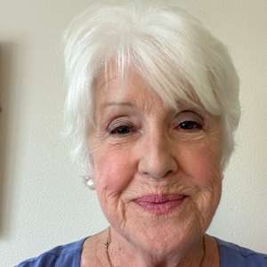 Picture of artist Carol A. Hackler