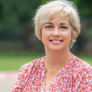 Picture of artist Erica Willoughby