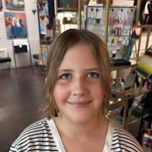 Picture of artist Claire Beavers